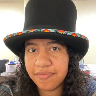 EriselCruz's profile picture. #BlackLivesMatter 🇩🇴🇵🇷, fountain pen enthusiast, proud aunt. Wanna work on a farm. #gaymer🏳️‍🌈 she/her, queer, dog mom #ripLuna #TheLadyOfTheTree