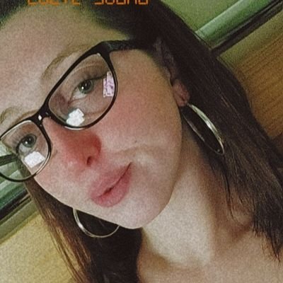 ColieYoung31x's profile picture. J 💜
Luna 💕🐶
Bobby 💙