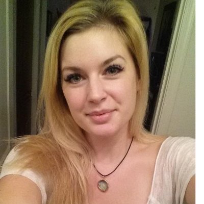 Femme indépendante , voulant se faire des amis ☺♥