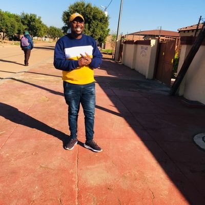 emoselakgomo22's profile picture. 