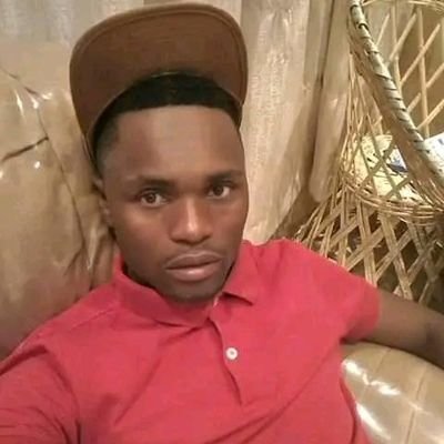 Simphiw67040437's profile picture. 