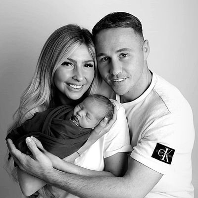 🥊Professional Boxer
Unbeaten / (Now Retired)
📍Belfast
🌐 https://t.co/qTG9KJt9L5 
👫🏼🐶 Love my little Family
 ●Stand up to #CysticFibrosis