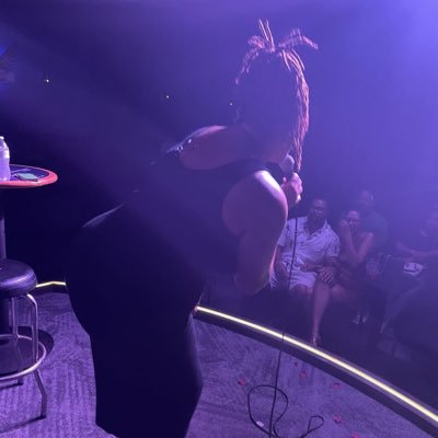 Stand up comedian, 🎙️#Creditor #creativeDirector #Producer Your Favorite #RadioHost #Influencer #DoItAller #MadHatter #standupcomedian