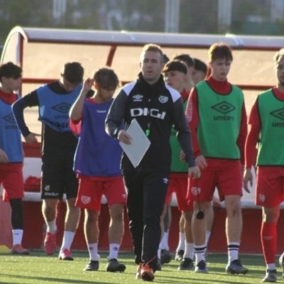 Entrenador del CD AZUQUECA (3REF).
Antes Rayo Vallecano (U19) CF Fuenlabrada(U19 DH y Nacional) y Atlético Pinto (U19 DH y Nacional)