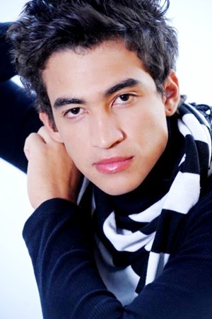 http://t.co/EMLn83kuvY 2: http://t.co/HIvY4oQQoy
PERFIL 3: