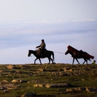 Hamed_707070's profile picture. غلام همت آنم که زیر چرخ کبود
از هر آنچه رنگ تعلق گیرد آزاد است