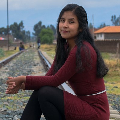 🙌Comunicadora Social
🗞️
📷
🎨🖌️
《Amarilla ~ amar y ya》