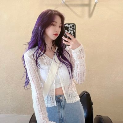 avichloe_'s profile picture. someone u don't need