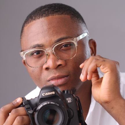 A Benin/Lagos Photographer||A Technician||A Writer ||Automobile Enthusiast||LIBRA ♎Sept29th
IG @david_onesi