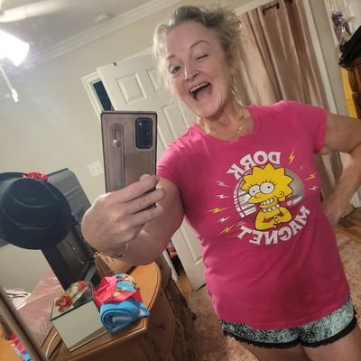 leelee2930's profile picture. I was born at night. Last night.😜