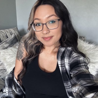 KCaintic's profile picture. 