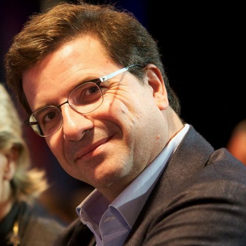 Advisor looking tor a home. former Noovle, CEO (cloud Telecom Italia) and partnerships for Telecom. 25 years of internet including working for Google and a AOL