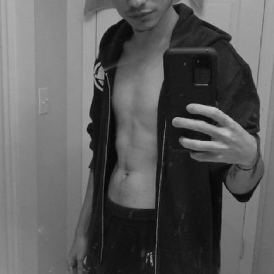 26.
Some nut videos and porn.
Español/English.
No, I'm not a bot :(