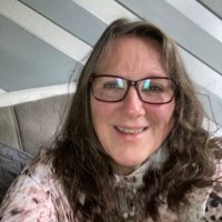 Christine Booth (@themadred) 's Twitter Profile Photo