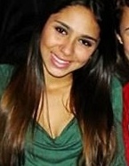 modelo,15 anos,  geminiana, santosfc, chocolate, filmes, moda,músicas eletônicas..
http://t.co/OGfCJmsDlD  http://t.co/di4523aDdR