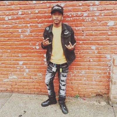Party promoter 💯💯💯🎊🎉🎊🎉🎊
Mc 🎙️🎤🎙️🎤
410 Baltimore 💯💯💯💯
Realest in charge 💯💯💪💪💪
#longlivemyniggas💔🙏
#fuckthepolice👮🔫
#freemyniggas
