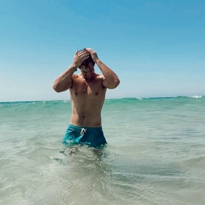 26. Amante de Sevilla y de su Semana Santa, un loco más del costal. Finanzas y Contabilidad US 📚
