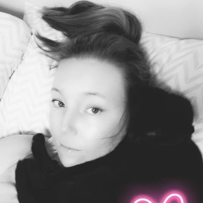 snl79ohio's profile picture. 🎮Xbox & Twitch: TheGalNextDoor 
😜TikTok: The_Gal_Next_Door 
💜Advocate for Congenital Heart Disease & Uterine Cancer Awareness🍑🎀