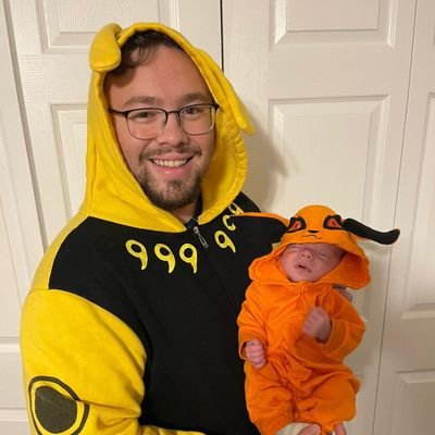 Small streamer just trying to make it places in this crazy world! Love EDM, rock, rap, anime, my son and my fiance!! 4 dogs, 2 cat life !!