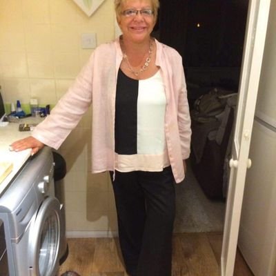 susan23001471's profile picture. 