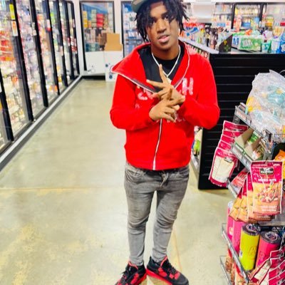 LL🅱️emo💔 God before anything 🙏🏾 CHASE ME AND NOT YOUR DREAMS💕😌