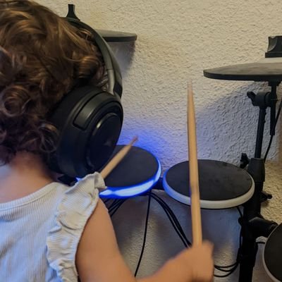 GrrlRbl's profile picture. Hago cosas con datos y soy mamá de Bollito. 

Anarcofeminismo o barbarie