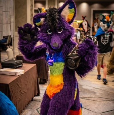 31/Gay/male~Taken/Open/Fensky/Car nut/Basshead/Drift race/Irl Extrovert/ pms ok! /founder of @ChasingTails_CC
https://t.co/UM4IKixnx0