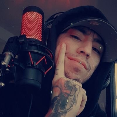 Mobile Content Creator 😎💯 Make sure to follow me on FB for daily streams: https://t.co/Ja5DJdMQQi…