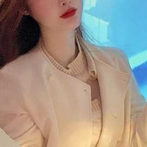 🐥毎日ヒマすぎて裏アカしてる🤣 内緒で楽しめる方と出会いたいなー❣️ えちえちな関係もOK🙌 おふ〇こと見せ合いも興味あるから遊びに来ちゃってね🙋♀️ フォローくれるとうれしいです💓