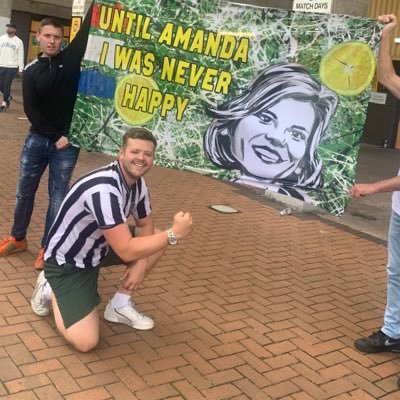 SmithyNUFC1's profile picture. NUFC ⚫️⚪️❤️                                                    STH