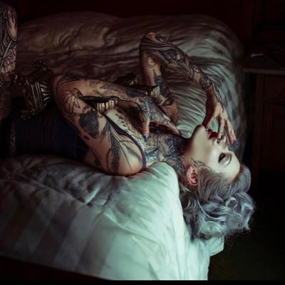 Minceiri's profile picture. The Family is death.