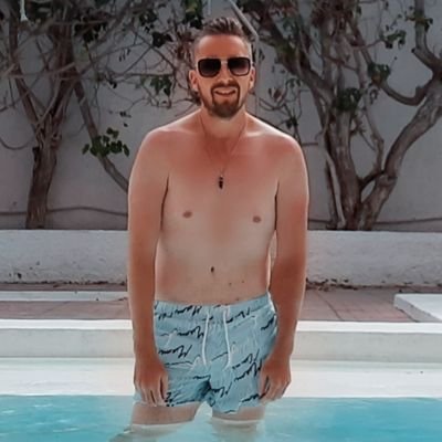 ROBBIEJAMES747's profile picture. Big plane geek! Love 747's ✈ Owner of reg cut from ex British Airways 747-400 G-CIVH.  Love going on holidays, Love the big 🍎New York, America🇺🇸 & Spain🇪🇸