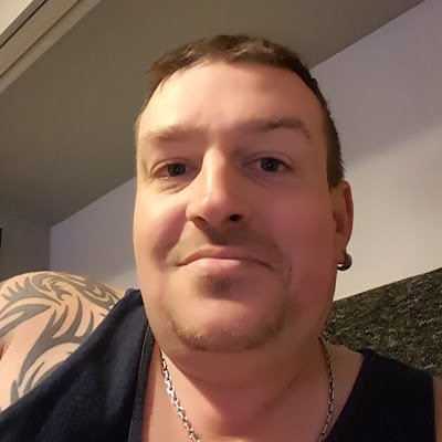 simonhowe44 Profile Picture