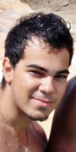 Estudante de educação física na UFPB, gordo, feio, liso, viciado em musculação e só falo leseira. não esperem nenhum tweet de futuro vindo de minha pessoa :)