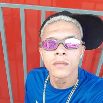 eo_hrtt's profile picture. só fé