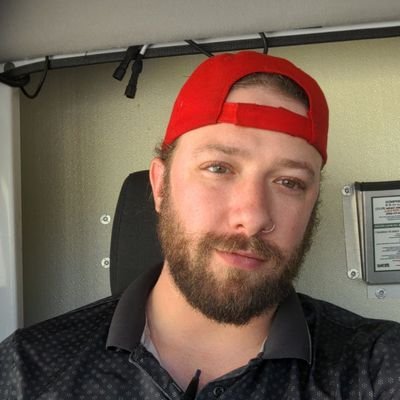 Cunningsham_'s profile picture. just a simple potato salesman