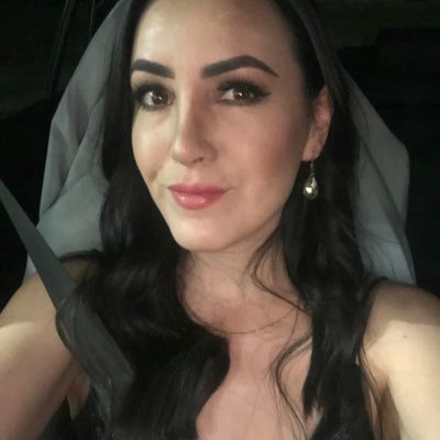 MissConnieG Profile Picture