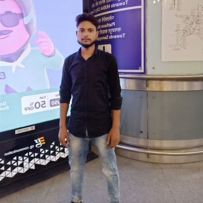 Shivend34563510's profile picture. A boy who follows professionality...