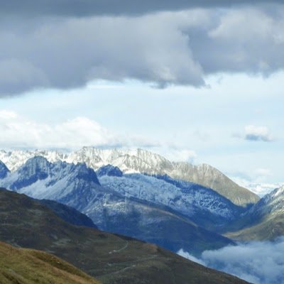 BillyDe39384332's profile picture. I like things that interests me.