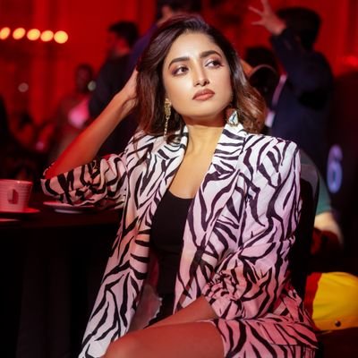 Ishaa Saha Profile