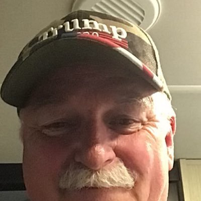 HarlowCliff's profile picture. love the usa 🇺🇸not my government