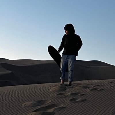 R_xc20's profile picture. Skate.Fight.Etc