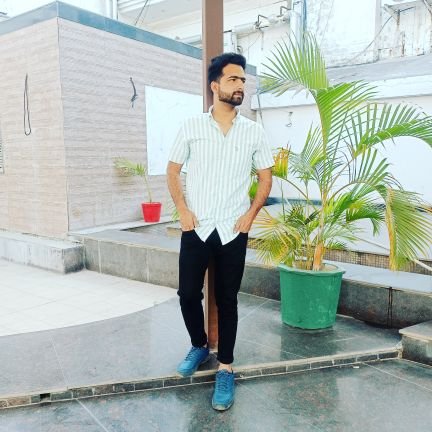 navedal18573653's profile picture. # Pharmasist
# X jauhariyan🎓
# janta ki awaz 🙏