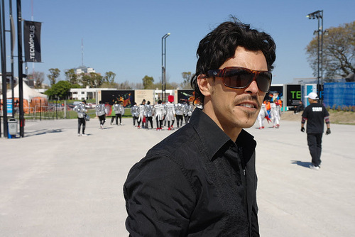 Tomastustomas's profile picture. El canal de TV web de Tomas Vidal y amigos. Tecnología, fotografía, life style, arte y diseño con contenidos divertidos, y los mejores tutoriales