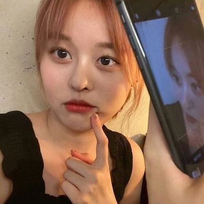 ahigyu's profile picture. spm 9A+ || study & life rants