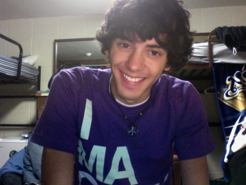 Hey! I'm a acoustic artist similar to NSN, Stephen Jerzak, and John Mayer! Follow my real twitter @stevesalazar123 and like me. http://t.co/jSkVqvF6OT
