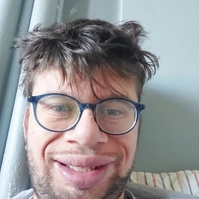 omer10911586's profile picture.