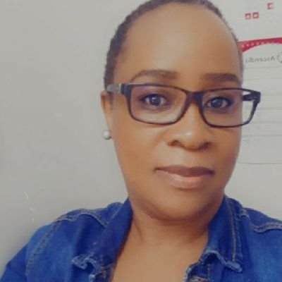 A spoiled wife 😘,lover of finer things, health professional, and
chelsea supporter 💙🇿🇦🇿🇼