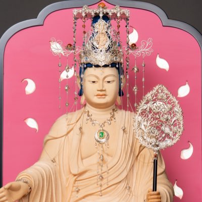 三重県津市にある曹洞宗 塔世山四天王寺の公式アカウント。 令和7年9月限定「彼岸花と観音さま」には、全国の皆様と造立した「聖徳太子の観音さま」をデザイン💎本堂内の撮影OK📷 聖徳太子ゆかりの四天王寺では、和の心を届けるため、毎月想いを込めた聖徳太子1400年限定御朱印を頒布しています(郵送対応可)。