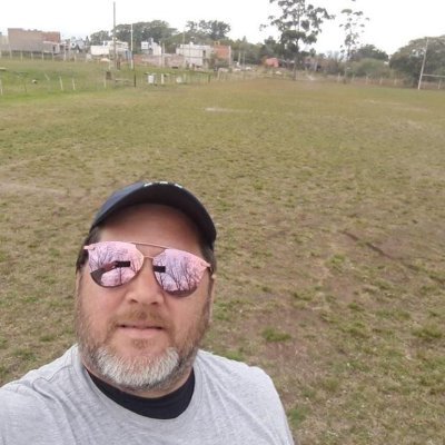 Rugbyer Peronista
Militante de base.
Diputado, nunca fui...
Concejal, tampoco fui...